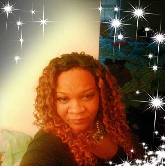 Poshmark profile picture for @earful